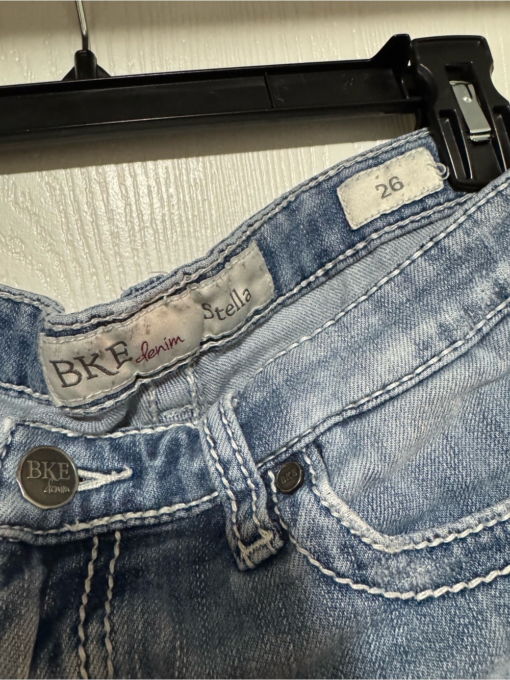 BKE Stella Jean Denim Women's Light Blue Distressed Denim Shorts Buckle - Picture 4 of 8